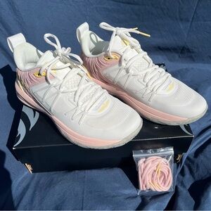 NWOT Unitus Judah 1 Low "New Creation" Women's pink sneakers/shoes 2 Cor 5:17